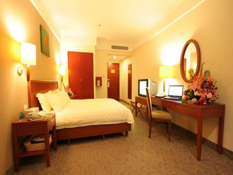 Greentree Inn Shandong Qingdao Railway Station Zhanqiao Yacht Wharf Express Exteriér fotografie