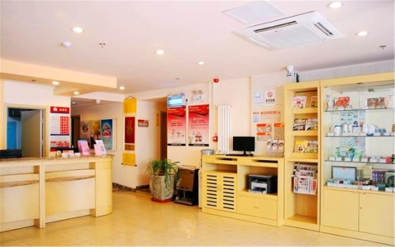 Greentree Inn Shandong Qingdao Railway Station Zhanqiao Yacht Wharf Express Exteriér fotografie